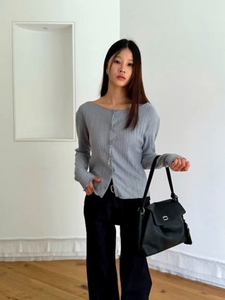 灰色