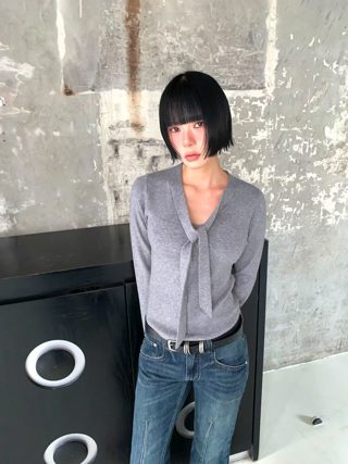 灰色