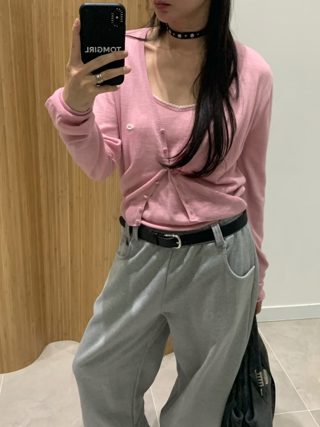 灰色