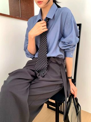 蓝色