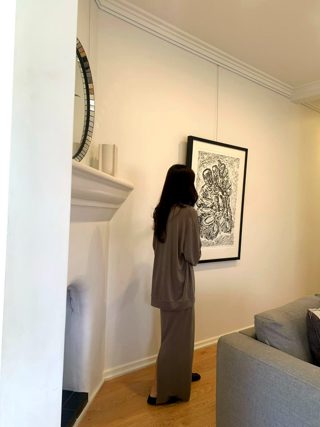 灰色
