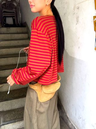 蓝色