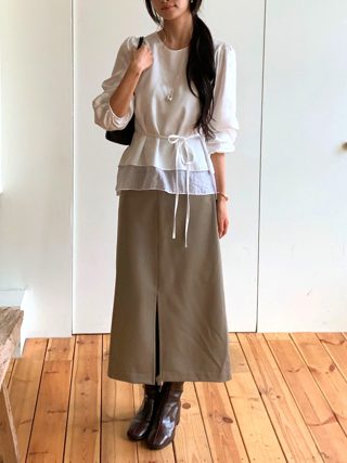 卡其色