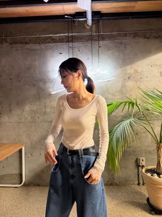 白色