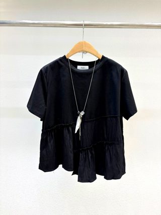 黑色