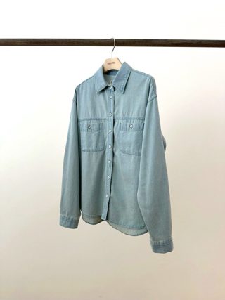 蓝色