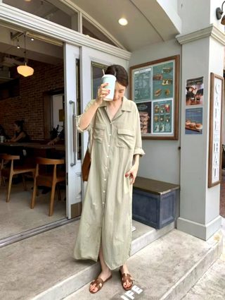 浅绿色