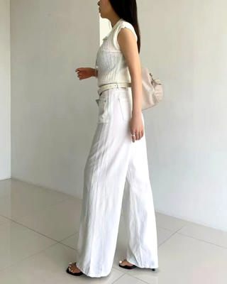 白色
