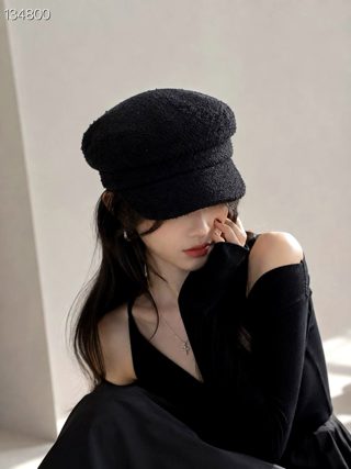 黑色