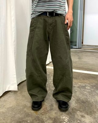 军绿色