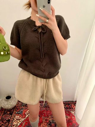 深棕色
