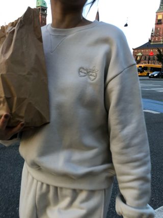 米色