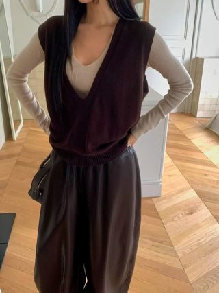 深棕色