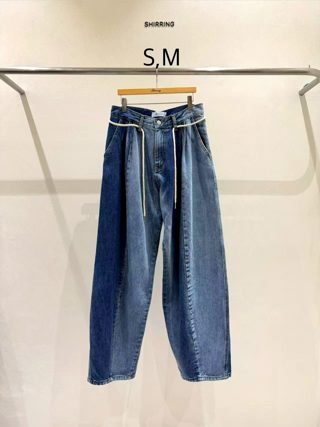 蓝色