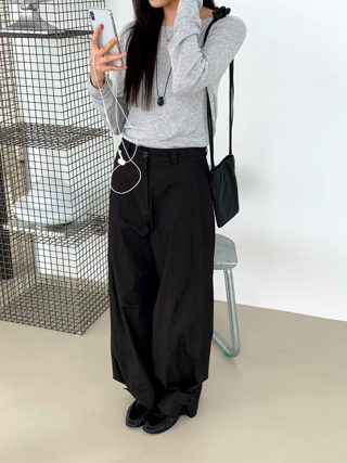 灰色