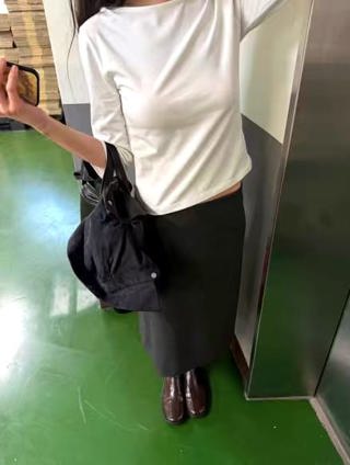 灰色