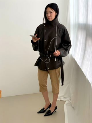 深棕色