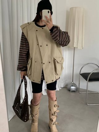 军绿色