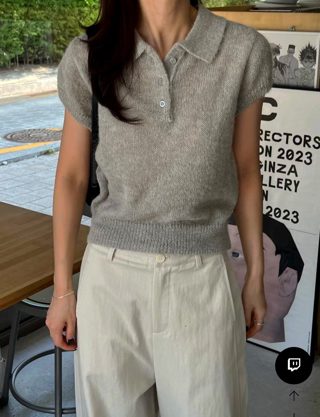 灰色