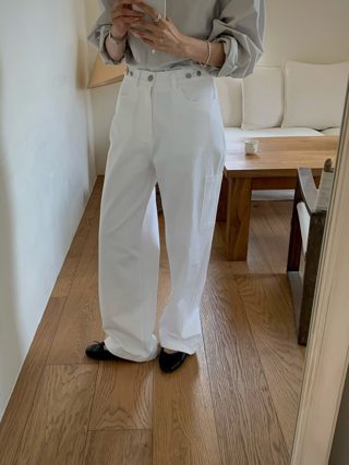 白色