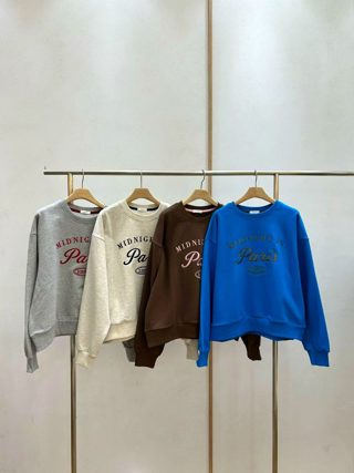 灰色
