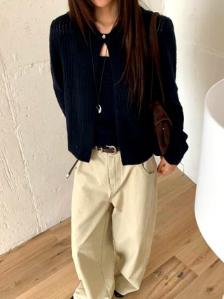 黑色