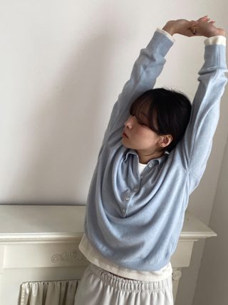 浅蓝色