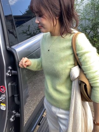 浅绿色