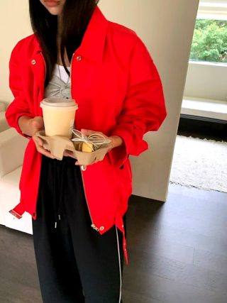 红色