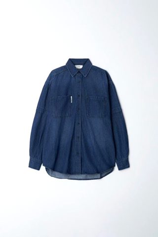 深蓝色