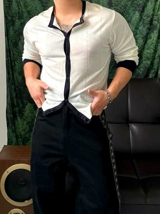 白色