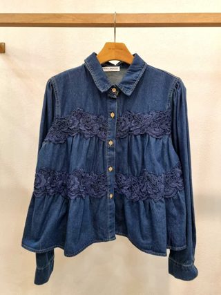蓝色