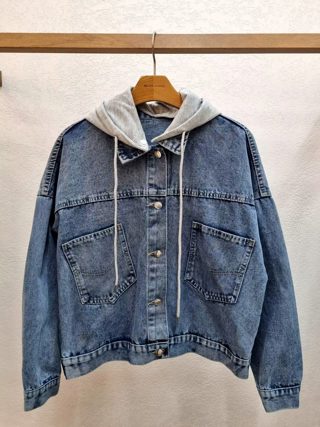蓝色