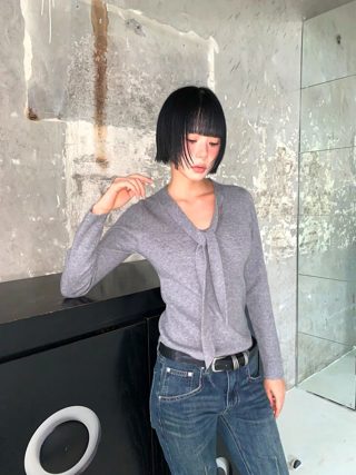 灰色