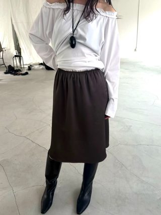 深棕色