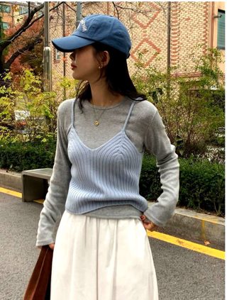 灰色