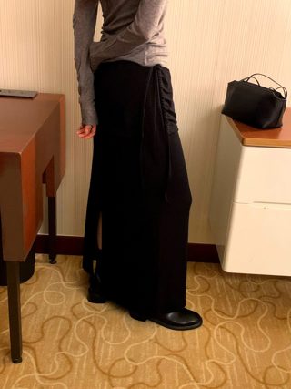 灰色