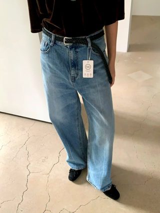 蓝色