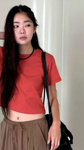 红色