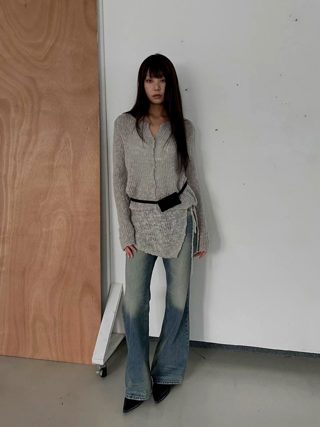 灰色