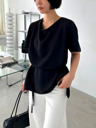 黑色