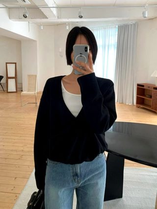 黑色