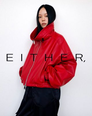 红色