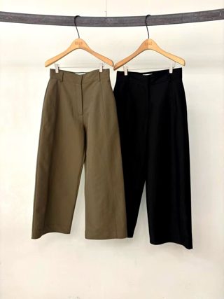 卡其色