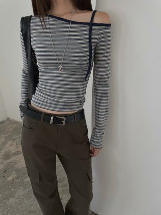 灰色