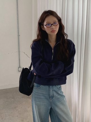 藏青色
