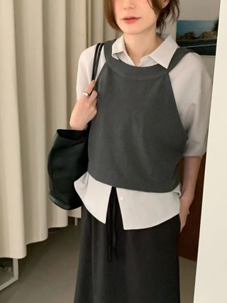 灰色