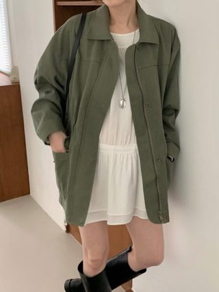 卡其色