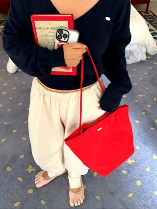 红色