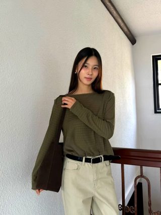 军绿色